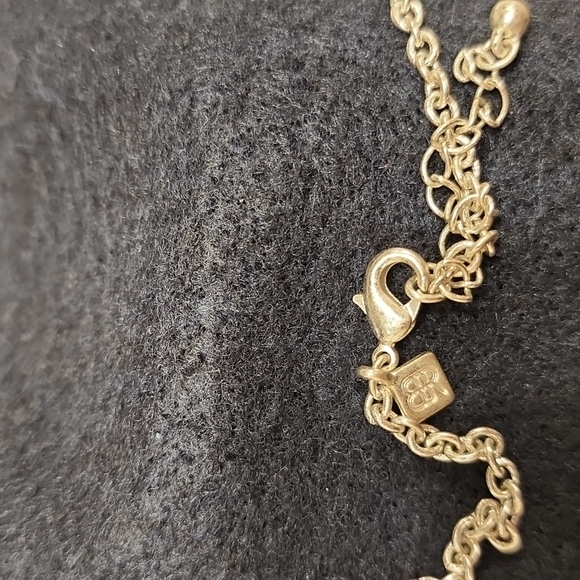 Silver circle necklace - Picture 2 of 2